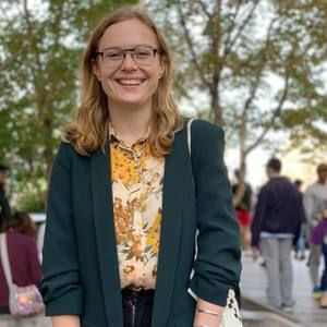 Meet your Posher, Caroline